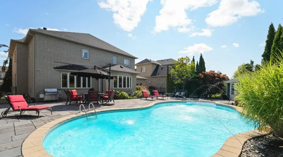 11 Louvre Circle, Brampton, Ontario, L6P 1W2, Canada, 4 Bedrooms Bedrooms, ,4 BathroomsBathrooms,Residential,For Sale,1943842