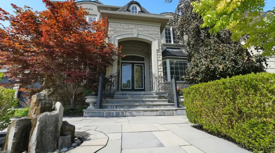 11 Louvre Circle, Brampton, Ontario, L6P 1W2, Canada, 4 Bedrooms Bedrooms, ,4 BathroomsBathrooms,Residential,For Sale,1943842