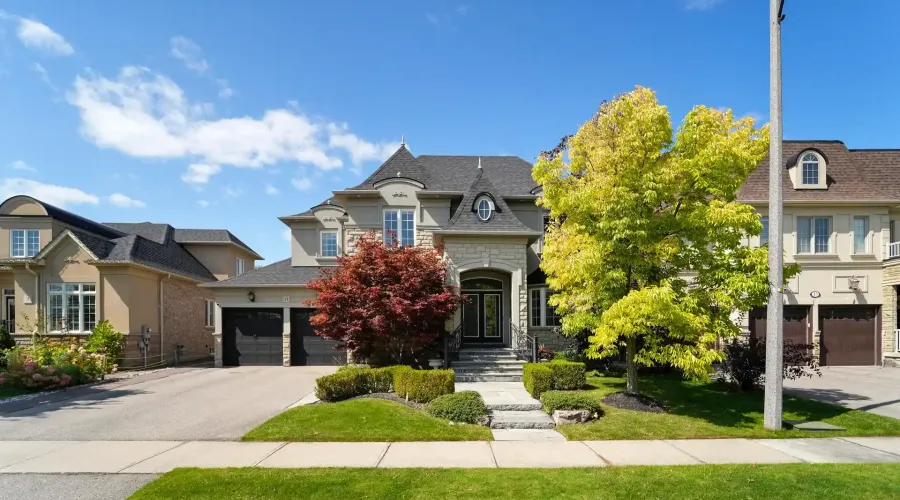 11 Louvre Circle, Brampton, Ontario, L6P 1W2, Canada, 4 Bedrooms Bedrooms, ,4 BathroomsBathrooms,Residential,For Sale,1943842