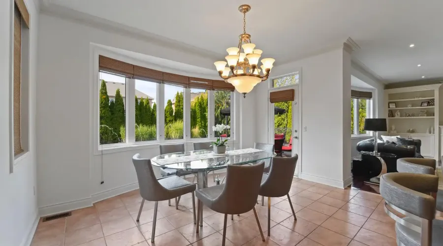 11 Louvre Circle, Brampton, Ontario, L6P 1W2, Canada, 4 Bedrooms Bedrooms, ,4 BathroomsBathrooms,Residential,For Sale,1943842