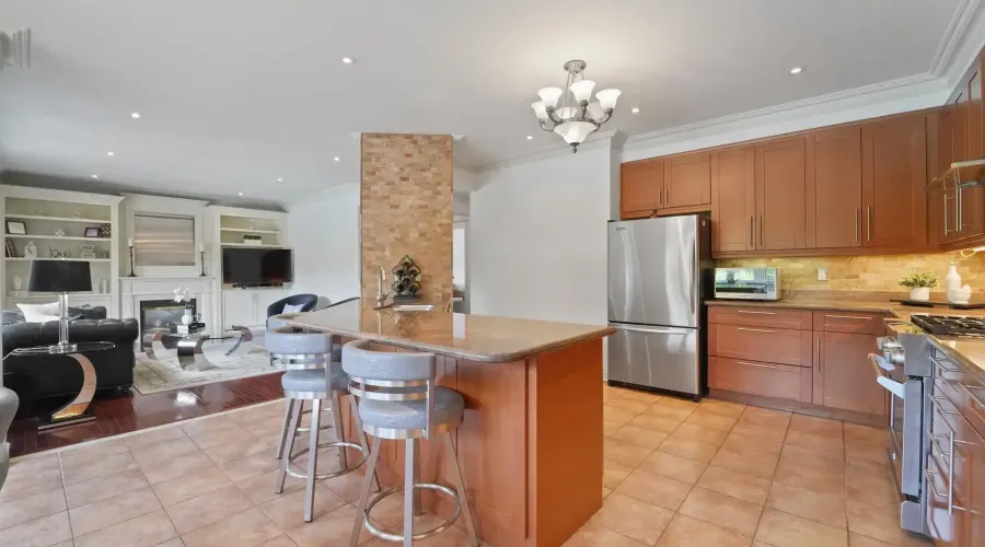11 Louvre Circle, Brampton, Ontario, L6P 1W2, Canada, 4 Bedrooms Bedrooms, ,4 BathroomsBathrooms,Residential,For Sale,1943842