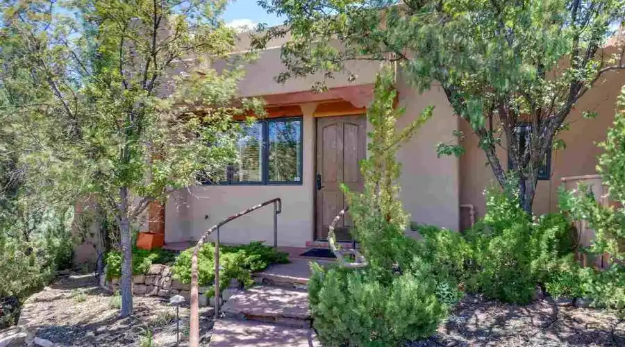 1007 Sierra del Norte,Santa Fe,New Mexico 87501,United States,4 Bedrooms Bedrooms,3 BathroomsBathrooms,Residential,Sierra del Norte,190190