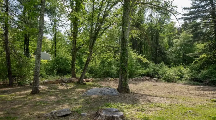 331 Calkinstown Road, Sharon, Connecticut, 06069, United States, 4 Bedrooms Bedrooms, 9 Rooms Rooms,4 BathroomsBathrooms,Residential,For Sale,Calkinstown,1944464