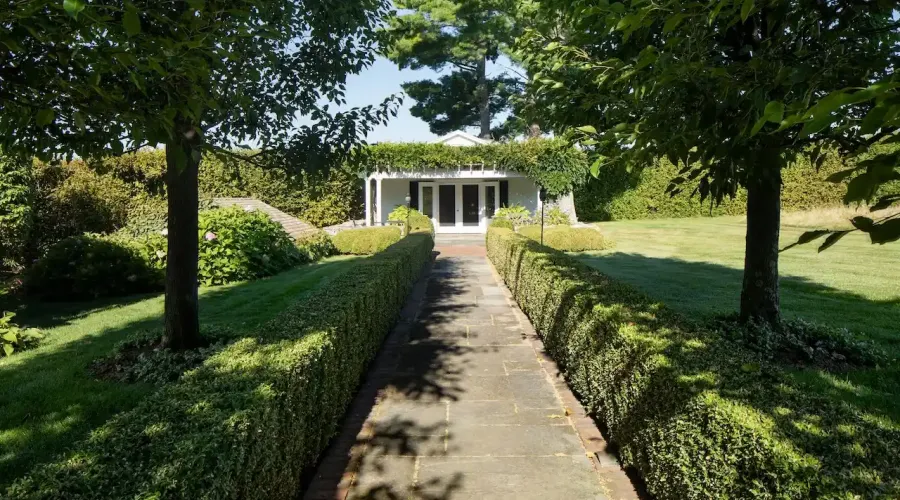 406 Wells Hill Road, Salisbury, Connecticut, 06068, United States, 6 Bedrooms Bedrooms, 13 Rooms Rooms,5 BathroomsBathrooms,Residential,For Sale,Road,1944465