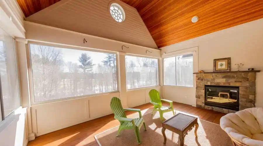 6 Cherry Tree La,Saratoga Springs,New York 12866,United States,4 Bedrooms Bedrooms,4 BathroomsBathrooms,Residential,Cherry Tree,190234
