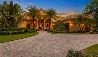 8305 Farington Court, Bradenton, Florida, 34202, United States, 4 Bedrooms Bedrooms, 12 Rooms Rooms,5 BathroomsBathrooms,Residential,For Sale,Farington,1945373