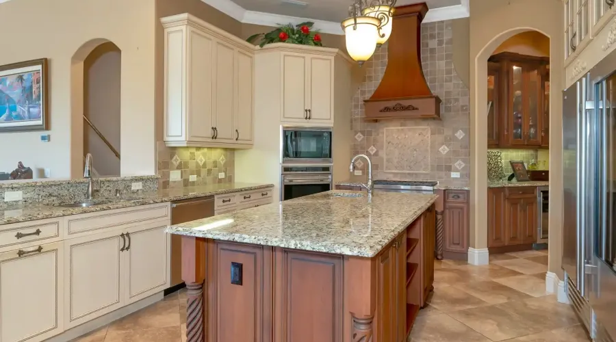 8305 Farington Court, Bradenton, Florida, 34202, United States, 4 Bedrooms Bedrooms, 12 Rooms Rooms,5 BathroomsBathrooms,Residential,For Sale,Farington,1945373