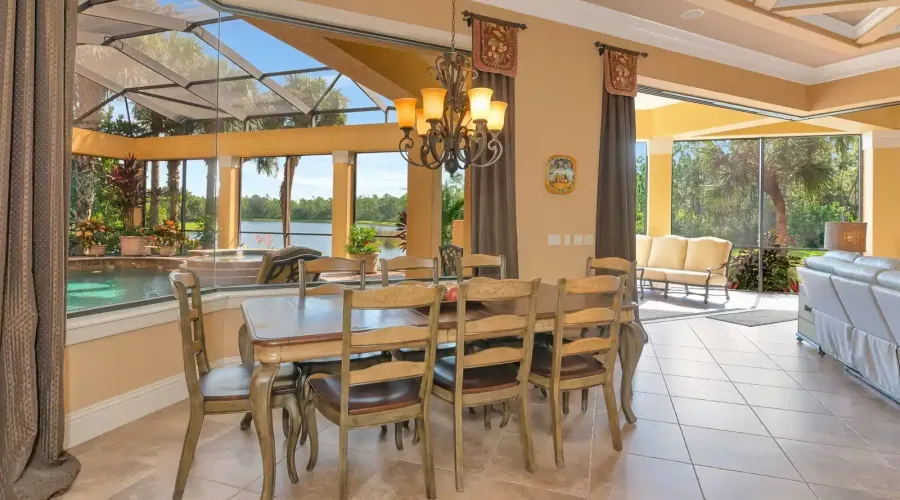 8305 Farington Court, Bradenton, Florida, 34202, United States, 4 Bedrooms Bedrooms, 12 Rooms Rooms,5 BathroomsBathrooms,Residential,For Sale,Farington,1945373