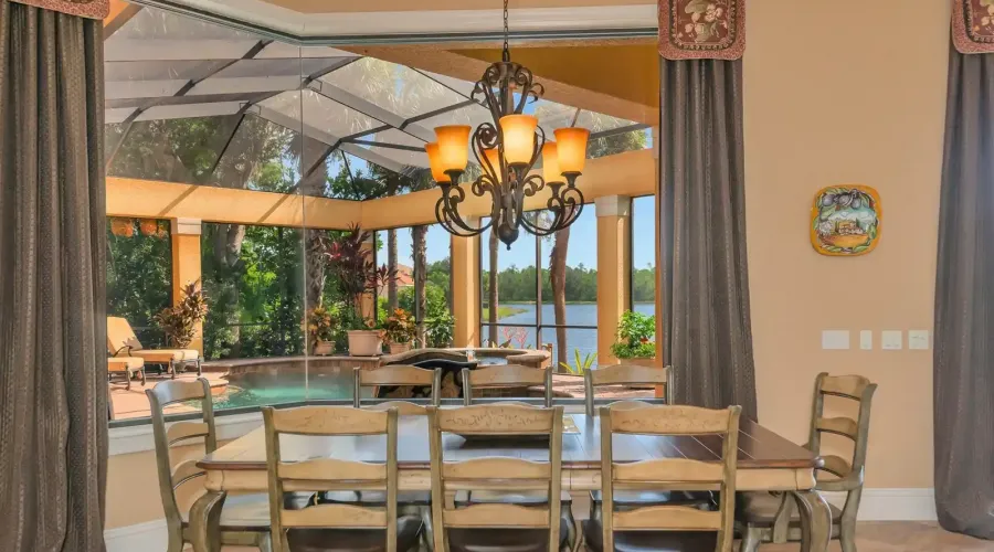 8305 Farington Court, Bradenton, Florida, 34202, United States, 4 Bedrooms Bedrooms, 12 Rooms Rooms,5 BathroomsBathrooms,Residential,For Sale,Farington,1945373