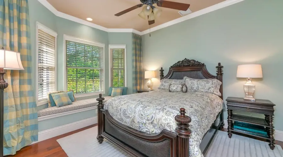 8305 Farington Court, Bradenton, Florida, 34202, United States, 4 Bedrooms Bedrooms, 12 Rooms Rooms,5 BathroomsBathrooms,Residential,For Sale,Farington,1945373