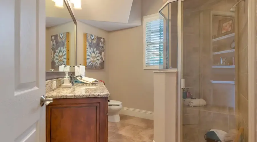 8305 Farington Court, Bradenton, Florida, 34202, United States, 4 Bedrooms Bedrooms, 12 Rooms Rooms,5 BathroomsBathrooms,Residential,For Sale,Farington,1945373