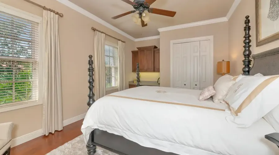 8305 Farington Court, Bradenton, Florida, 34202, United States, 4 Bedrooms Bedrooms, 12 Rooms Rooms,5 BathroomsBathrooms,Residential,For Sale,Farington,1945373