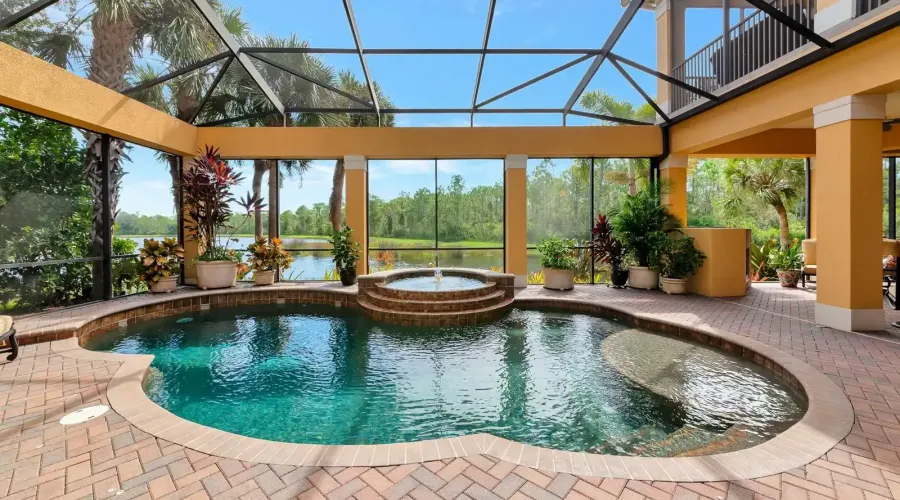 8305 Farington Court, Bradenton, Florida, 34202, United States, 4 Bedrooms Bedrooms, 12 Rooms Rooms,5 BathroomsBathrooms,Residential,For Sale,Farington,1945373