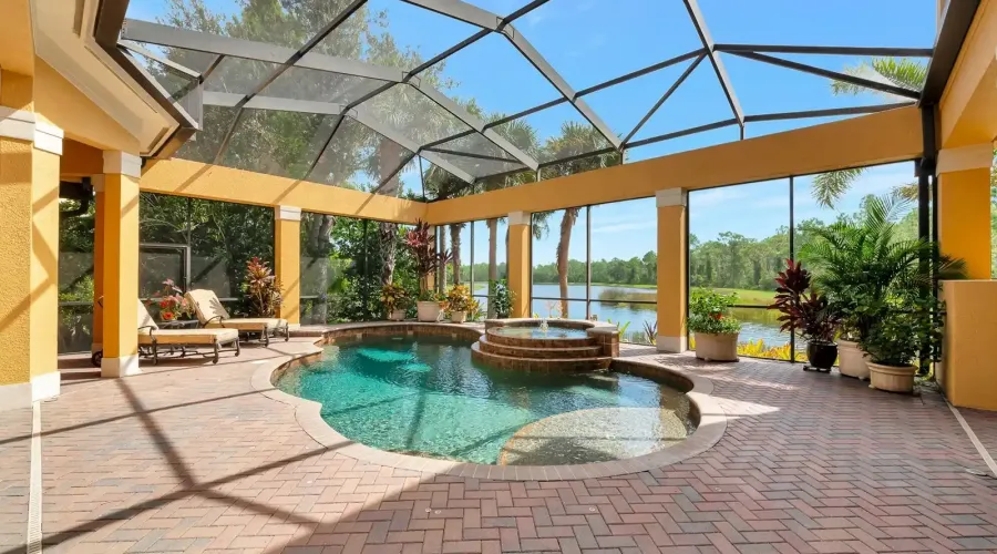 8305 Farington Court, Bradenton, Florida, 34202, United States, 4 Bedrooms Bedrooms, 12 Rooms Rooms,5 BathroomsBathrooms,Residential,For Sale,Farington,1945373