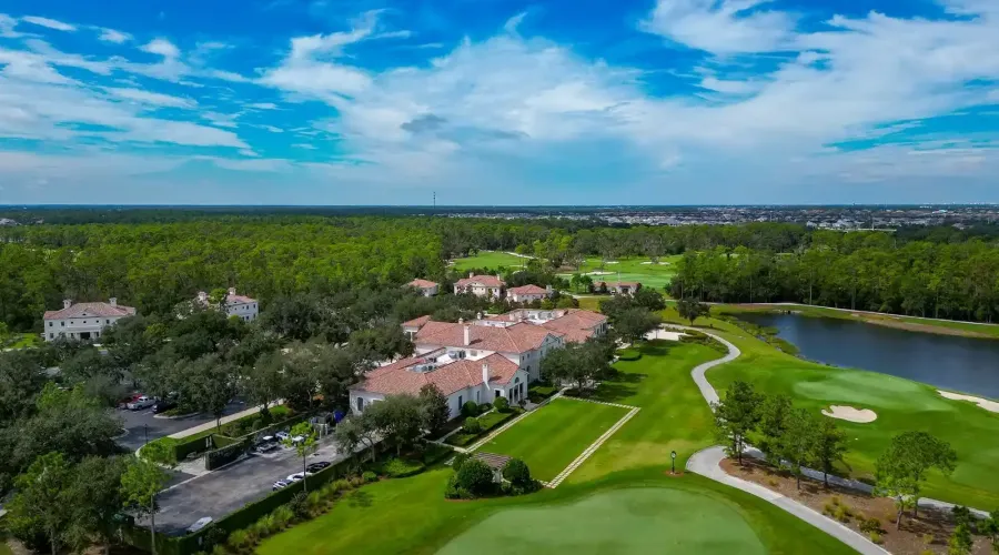 8305 Farington Court, Bradenton, Florida, 34202, United States, 4 Bedrooms Bedrooms, 12 Rooms Rooms,5 BathroomsBathrooms,Residential,For Sale,Farington,1945373