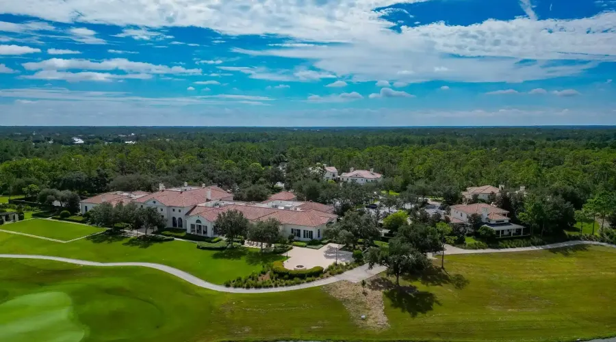 8305 Farington Court, Bradenton, Florida, 34202, United States, 4 Bedrooms Bedrooms, 12 Rooms Rooms,5 BathroomsBathrooms,Residential,For Sale,Farington,1945373