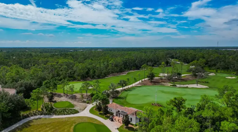 8305 Farington Court, Bradenton, Florida, 34202, United States, 4 Bedrooms Bedrooms, 12 Rooms Rooms,5 BathroomsBathrooms,Residential,For Sale,Farington,1945373