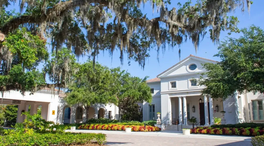 8305 Farington Court, Bradenton, Florida, 34202, United States, 4 Bedrooms Bedrooms, 12 Rooms Rooms,5 BathroomsBathrooms,Residential,For Sale,Farington,1945373