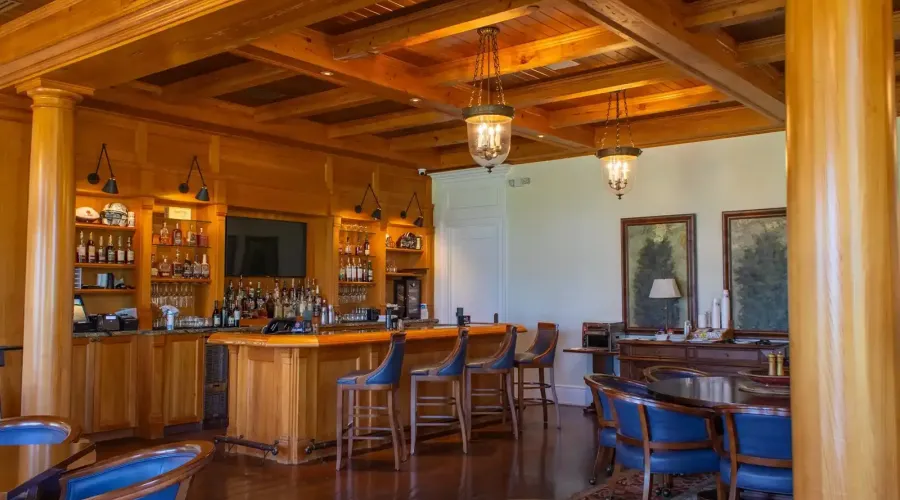 8305 Farington Court, Bradenton, Florida, 34202, United States, 4 Bedrooms Bedrooms, 12 Rooms Rooms,5 BathroomsBathrooms,Residential,For Sale,Farington,1945373