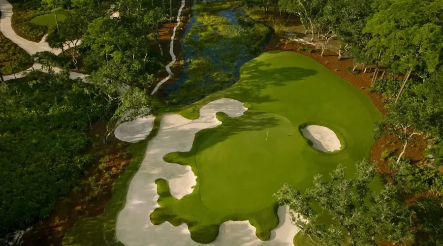 8305 Farington Court, Bradenton, Florida, 34202, United States, 4 Bedrooms Bedrooms, 12 Rooms Rooms,5 BathroomsBathrooms,Residential,For Sale,Farington,1945373