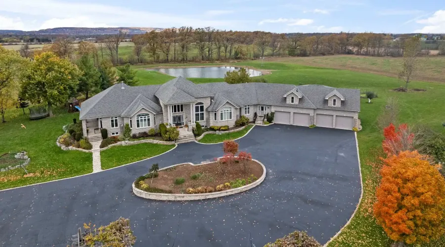 5431 Appleby Line, Burlington, Ontario, L7M 0P3, Canada, 4 Bedrooms Bedrooms, ,6 BathroomsBathrooms,Residential,For Sale,1946448