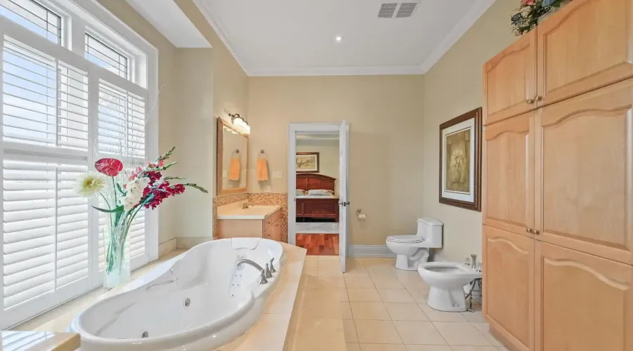 5431 Appleby Line, Burlington, Ontario, L7M 0P3, Canada, 4 Bedrooms Bedrooms, ,6 BathroomsBathrooms,Residential,For Sale,1946448