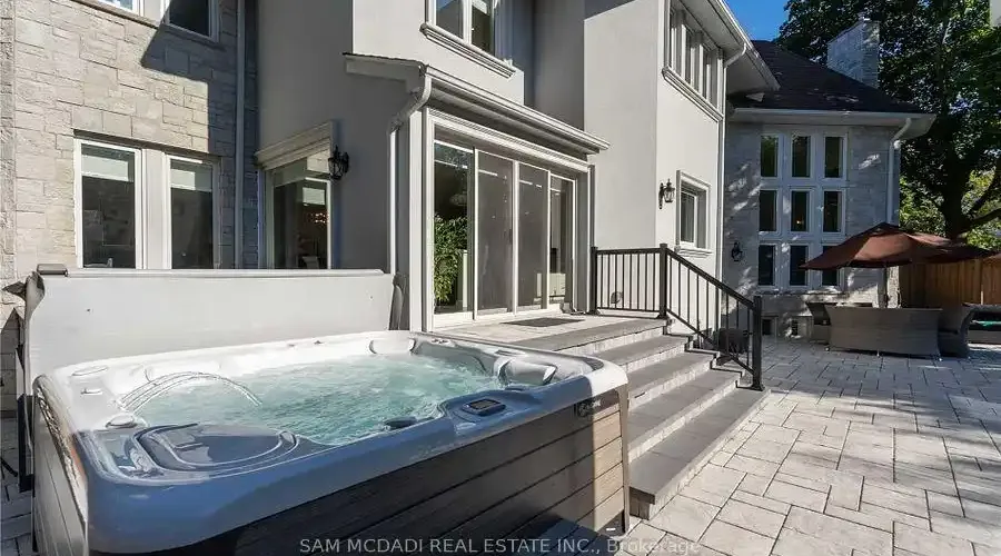 2064 Almira Court, Mississauga, Ontario, L5H 4A5, Canada, 4 Bedrooms Bedrooms, ,5 BathroomsBathrooms,Residential,For Sale,1946449