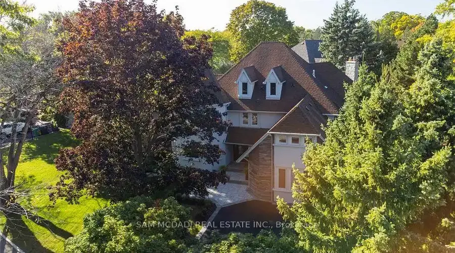 2064 Almira Court, Mississauga, Ontario, L5H 4A5, Canada, 4 Bedrooms Bedrooms, ,5 BathroomsBathrooms,Residential,For Sale,1946449