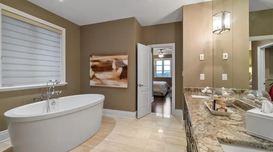 1220 Milna Drive, Oakville, Ontario, L6H 0A8, Canada, 4 Bedrooms Bedrooms, ,5 BathroomsBathrooms,Residential,For Sale,1952079