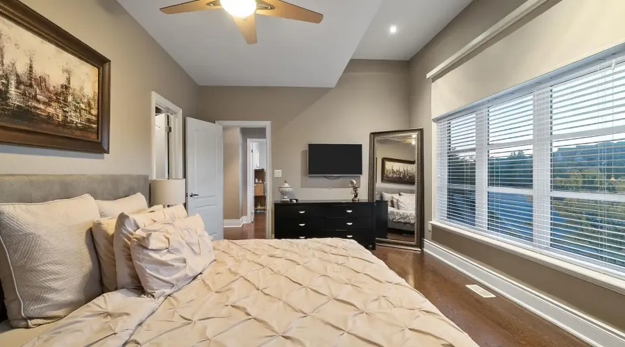 1220 Milna Drive, Oakville, Ontario, L6H 0A8, Canada, 4 Bedrooms Bedrooms, ,5 BathroomsBathrooms,Residential,For Sale,1952079