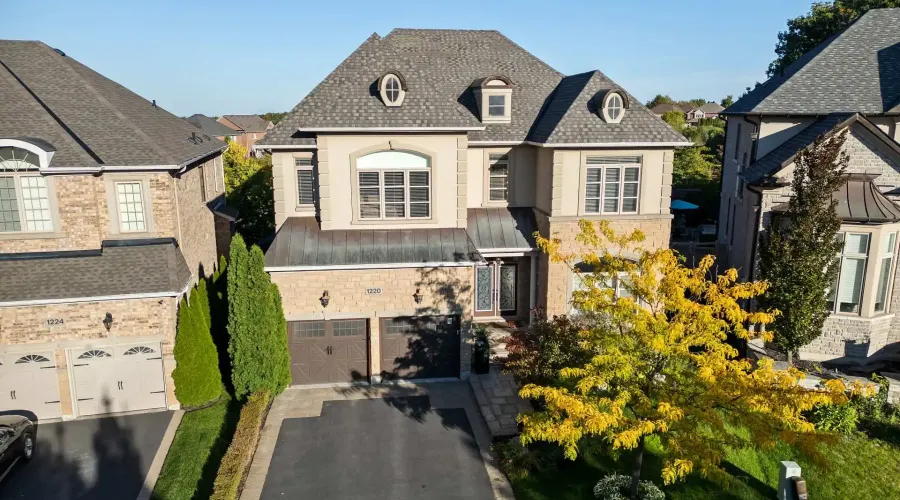 1220 Milna Drive, Oakville, Ontario, L6H 0A8, Canada, 4 Bedrooms Bedrooms, ,5 BathroomsBathrooms,Residential,For Sale,1952079