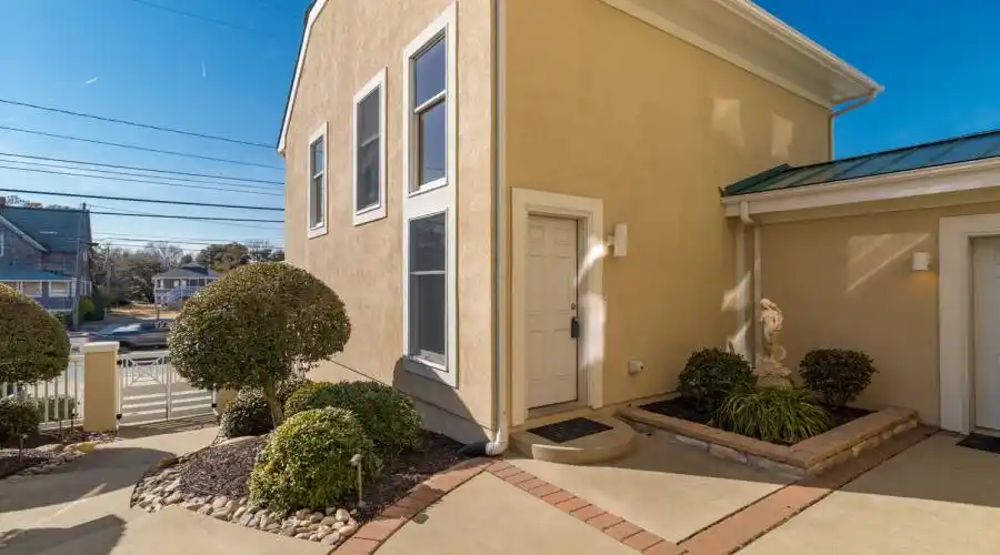 504 Ocean View Ave,Norfolk,Virginia 23503,United States,4 Bedrooms Bedrooms,4 BathroomsBathrooms,Residential,Ocean View Ave,190994