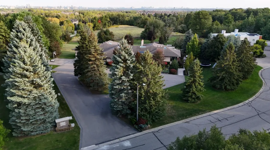 17 Dew Drop Crt, Vaughan, Ontario, L6A 1E9, Canada, 5 Bedrooms Bedrooms, 10 Rooms Rooms,6 BathroomsBathrooms,Residential,For Sale,Dew Drop,1952509