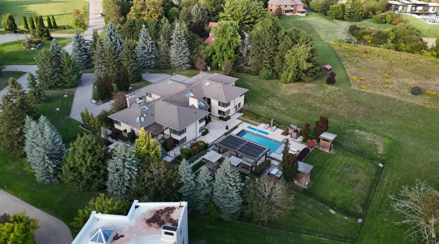 17 Dew Drop Crt, Vaughan, Ontario, L6A 1E9, Canada, 5 Bedrooms Bedrooms, 10 Rooms Rooms,6 BathroomsBathrooms,Residential,For Sale,Dew Drop,1952509