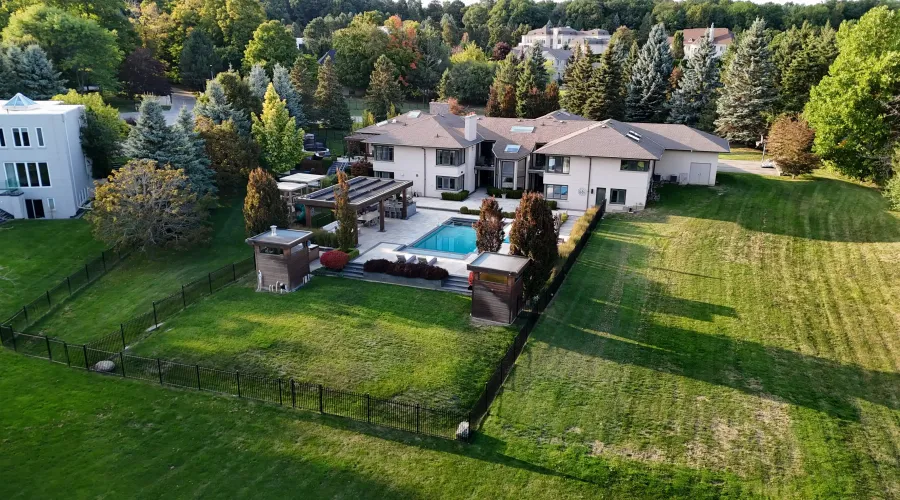 17 Dew Drop Crt, Vaughan, Ontario, L6A 1E9, Canada, 5 Bedrooms Bedrooms, 10 Rooms Rooms,6 BathroomsBathrooms,Residential,For Sale,Dew Drop,1952509