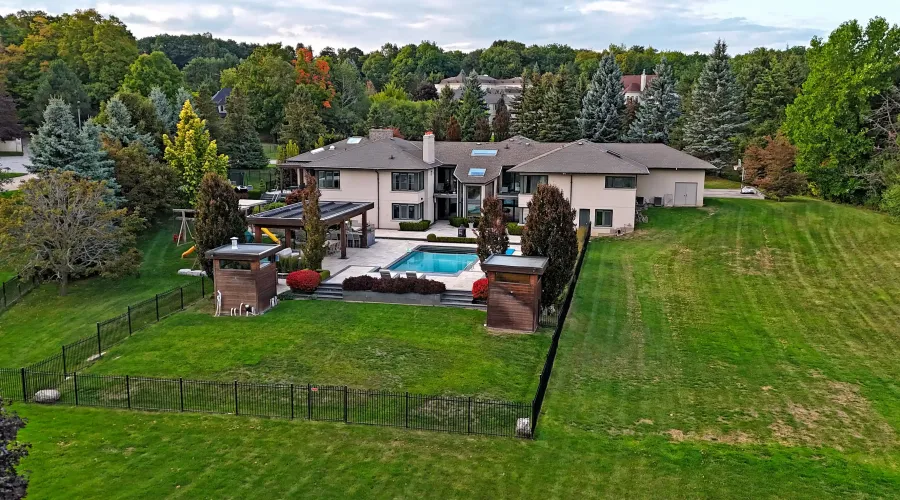 17 Dew Drop Crt, Vaughan, Ontario, L6A 1E9, Canada, 5 Bedrooms Bedrooms, 10 Rooms Rooms,6 BathroomsBathrooms,Residential,For Sale,Dew Drop,1952509