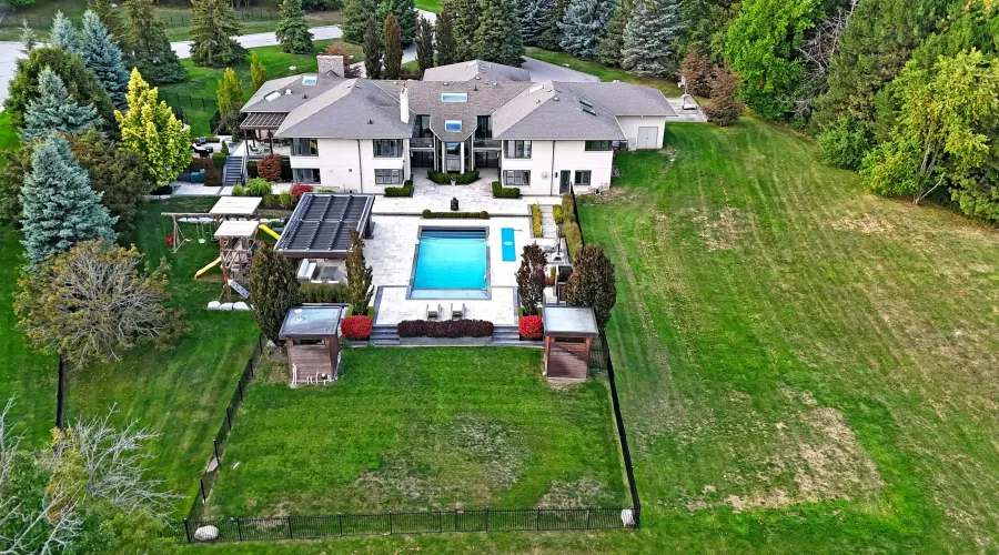 17 Dew Drop Crt, Vaughan, Ontario, L6A 1E9, Canada, 5 Bedrooms Bedrooms, 10 Rooms Rooms,6 BathroomsBathrooms,Residential,For Sale,Dew Drop,1952509