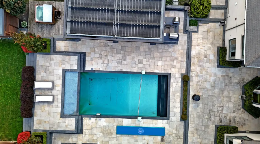 17 Dew Drop Crt, Vaughan, Ontario, L6A 1E9, Canada, 5 Bedrooms Bedrooms, 10 Rooms Rooms,6 BathroomsBathrooms,Residential,For Sale,Dew Drop,1952509