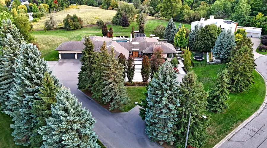 17 Dew Drop Crt, Vaughan, Ontario, L6A 1E9, Canada, 5 Bedrooms Bedrooms, 10 Rooms Rooms,6 BathroomsBathrooms,Residential,For Sale,Dew Drop,1952509