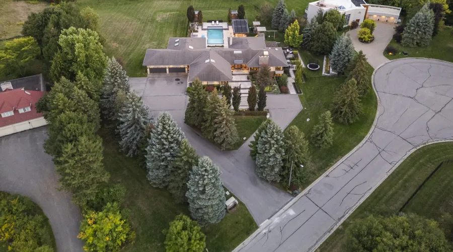 17 Dew Drop Crt, Vaughan, Ontario, L6A 1E9, Canada, 5 Bedrooms Bedrooms, 10 Rooms Rooms,6 BathroomsBathrooms,Residential,For Sale,Dew Drop,1952509