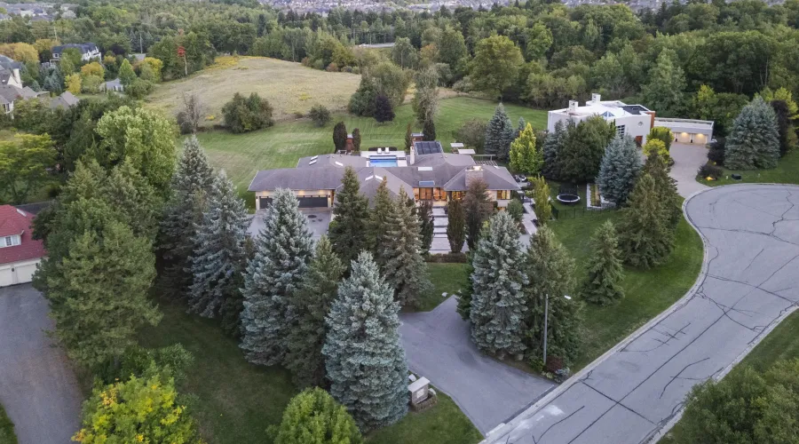 17 Dew Drop Crt, Vaughan, Ontario, L6A 1E9, Canada, 5 Bedrooms Bedrooms, 10 Rooms Rooms,6 BathroomsBathrooms,Residential,For Sale,Dew Drop,1952509