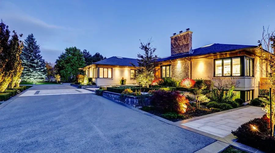 17 Dew Drop Crt, Vaughan, Ontario, L6A 1E9, Canada, 5 Bedrooms Bedrooms, 10 Rooms Rooms,6 BathroomsBathrooms,Residential,For Sale,Dew Drop,1952509