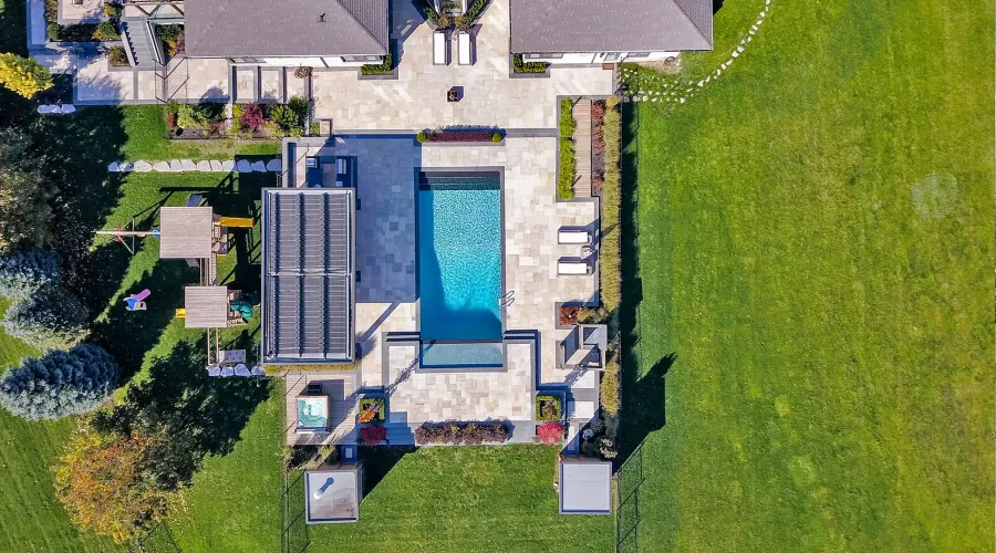 17 Dew Drop Crt, Vaughan, Ontario, L6A 1E9, Canada, 5 Bedrooms Bedrooms, 10 Rooms Rooms,6 BathroomsBathrooms,Residential,For Sale,Dew Drop,1952509