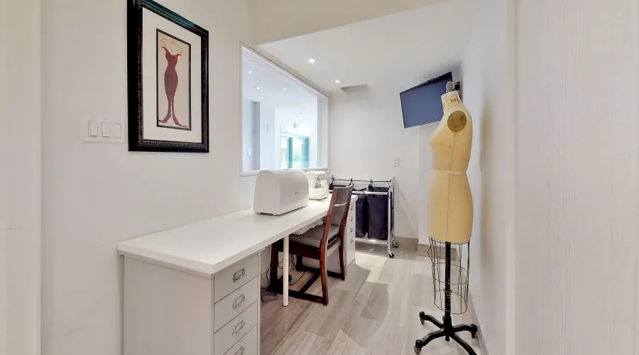 17 Dew Drop Crt, Vaughan, Ontario, L6A 1E9, Canada, 5 Bedrooms Bedrooms, 10 Rooms Rooms,6 BathroomsBathrooms,Residential,For Sale,Dew Drop,1952509