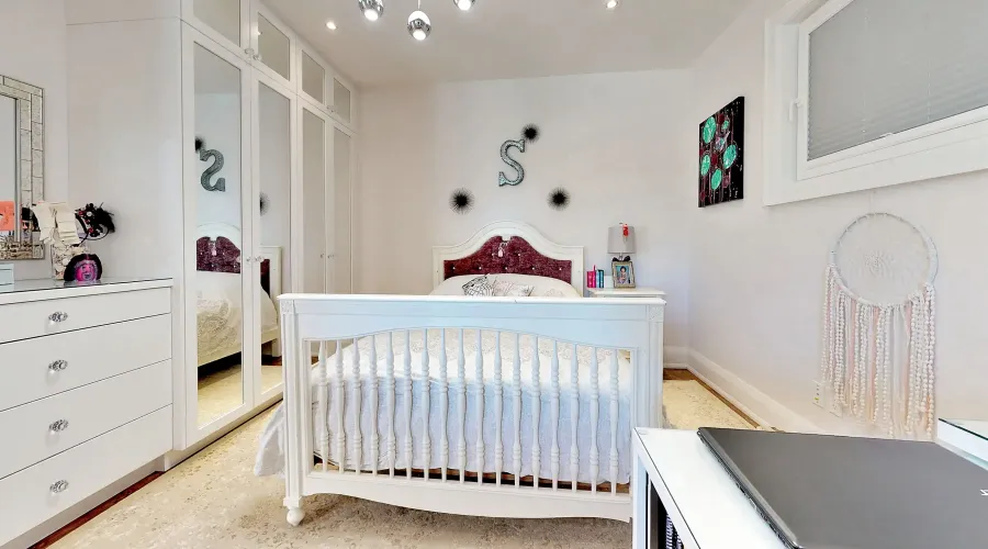 17 Dew Drop Crt, Vaughan, Ontario, L6A 1E9, Canada, 5 Bedrooms Bedrooms, 10 Rooms Rooms,6 BathroomsBathrooms,Residential,For Sale,Dew Drop,1952509