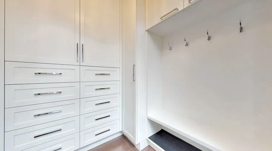 17 Dew Drop Crt, Vaughan, Ontario, L6A 1E9, Canada, 5 Bedrooms Bedrooms, 10 Rooms Rooms,6 BathroomsBathrooms,Residential,For Sale,Dew Drop,1952509