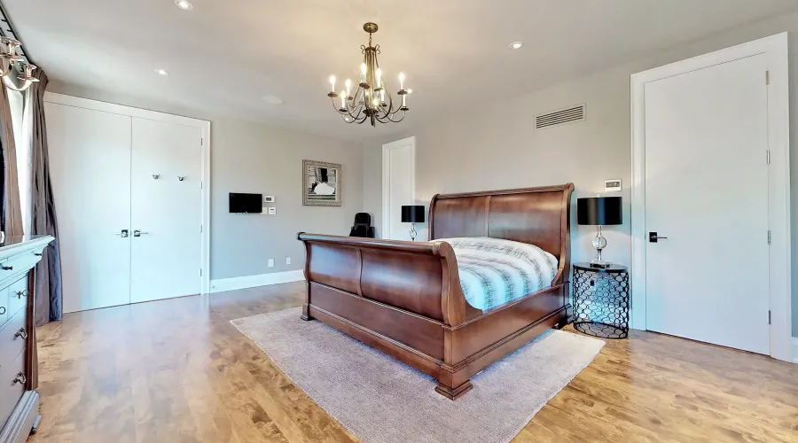 17 Dew Drop Crt, Vaughan, Ontario, L6A 1E9, Canada, 5 Bedrooms Bedrooms, 10 Rooms Rooms,6 BathroomsBathrooms,Residential,For Sale,Dew Drop,1952509