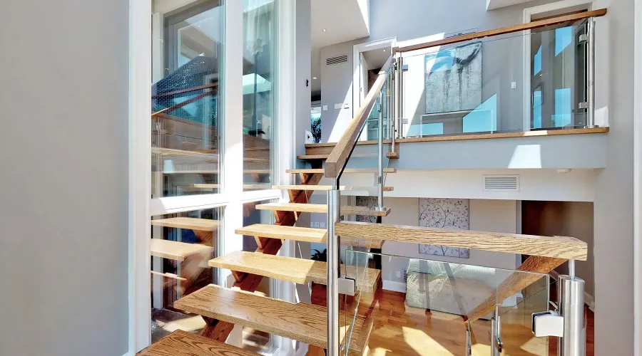 17 Dew Drop Crt, Vaughan, Ontario, L6A 1E9, Canada, 5 Bedrooms Bedrooms, 10 Rooms Rooms,6 BathroomsBathrooms,Residential,For Sale,Dew Drop,1952509