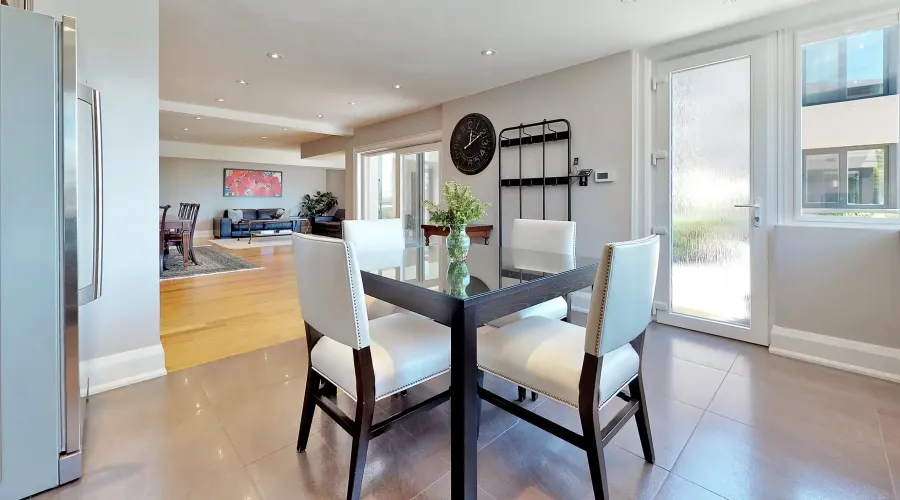 17 Dew Drop Crt, Vaughan, Ontario, L6A 1E9, Canada, 5 Bedrooms Bedrooms, 10 Rooms Rooms,6 BathroomsBathrooms,Residential,For Sale,Dew Drop,1952509