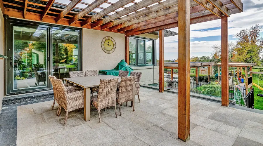 17 Dew Drop Crt, Vaughan, Ontario, L6A 1E9, Canada, 5 Bedrooms Bedrooms, 10 Rooms Rooms,6 BathroomsBathrooms,Residential,For Sale,Dew Drop,1952509